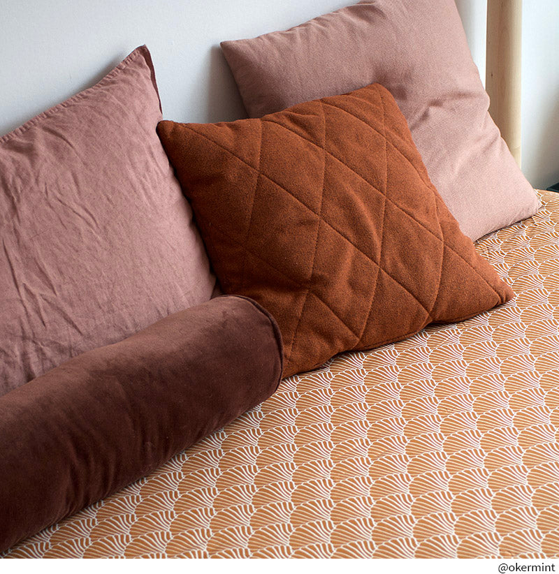 SEASHELLS | Cinnamon brown | 180x200cm / 71x79&quot; | Double fitted sheet